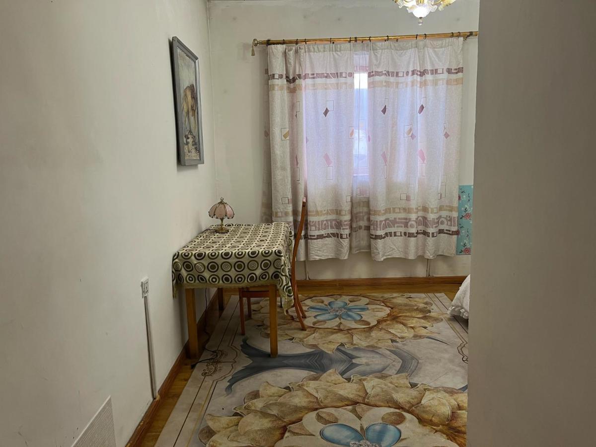 Gana'S Guest House And Tours Ulaanbaatar Esterno foto