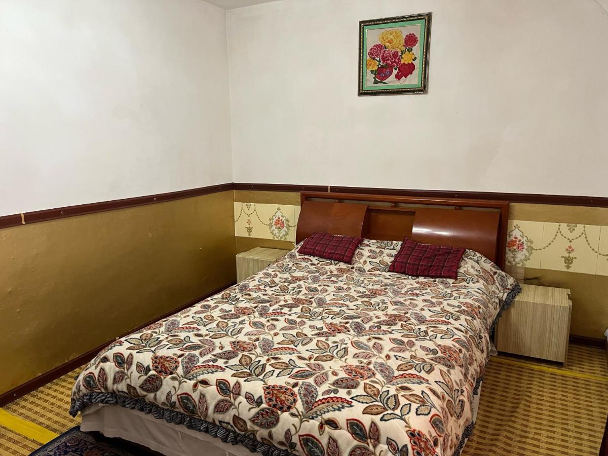Gana'S Guest House And Tours Ulaanbaatar Esterno foto