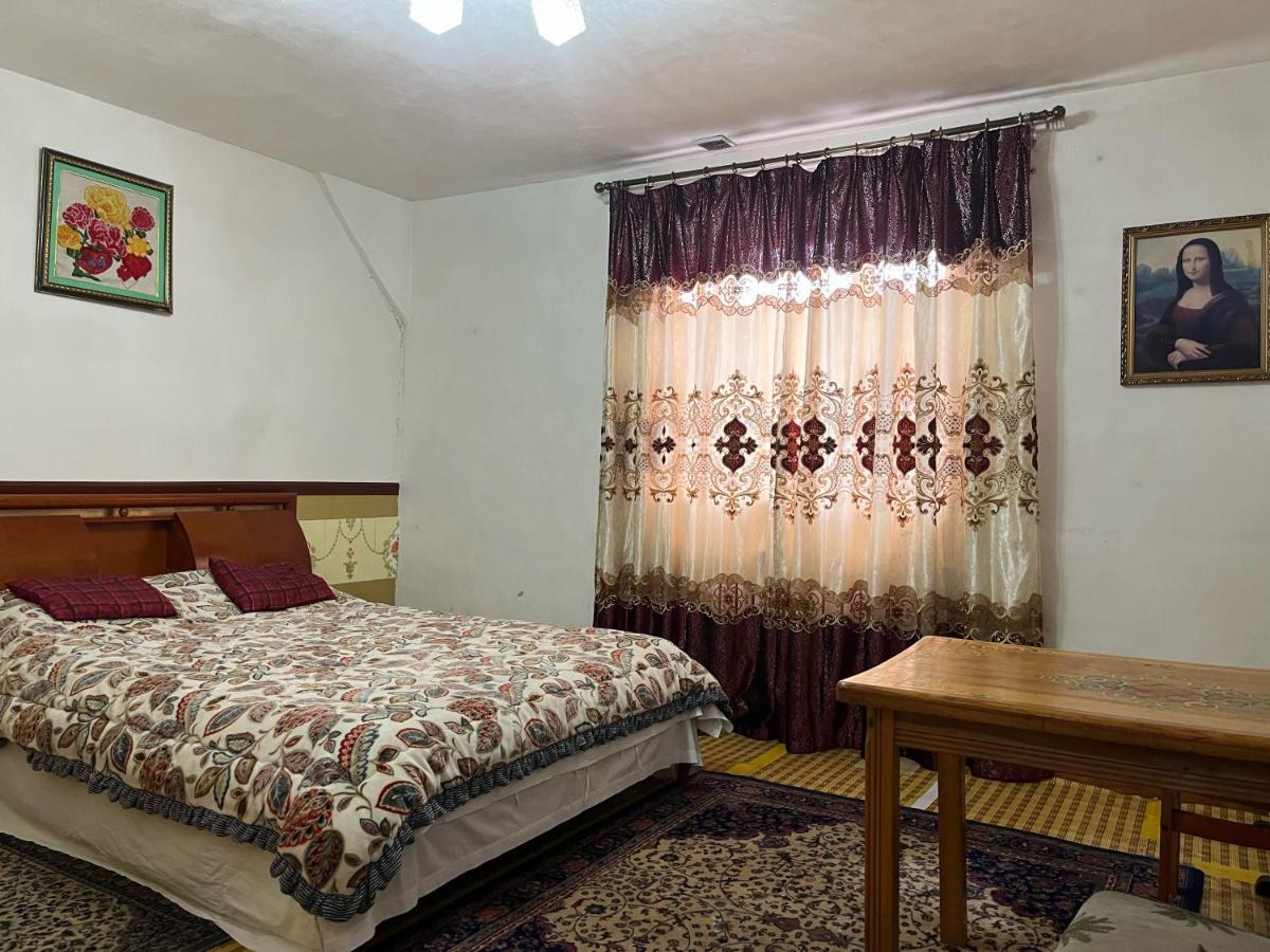 Gana'S Guest House And Tours Ulaanbaatar Esterno foto