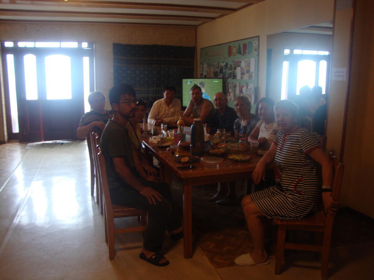 Gana'S Guest House And Tours Ulaanbaatar Esterno foto